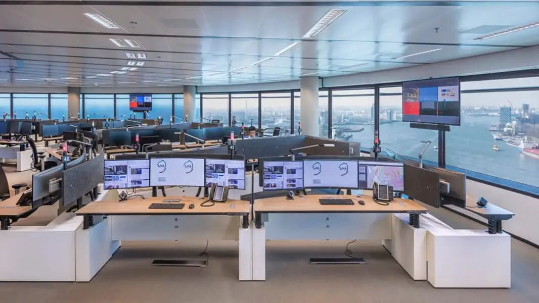 Als contact center klaar zijn voor de toekomst? Wat betekent dat? Veiligheidsregio Rotterdam Rijnmond neemt je mee, bekijk hier de video!